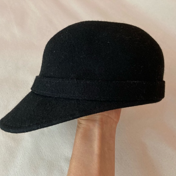 Felted hat - Picture 2 of 5